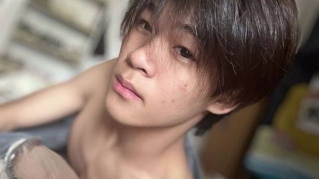 表哥带你飞呀，打王者荣耀吗？