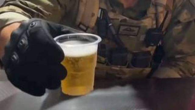 峰哥干杯