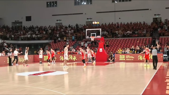 赌罚球 补篮绝杀！塞尔维亚教练太有东西了＃篮球