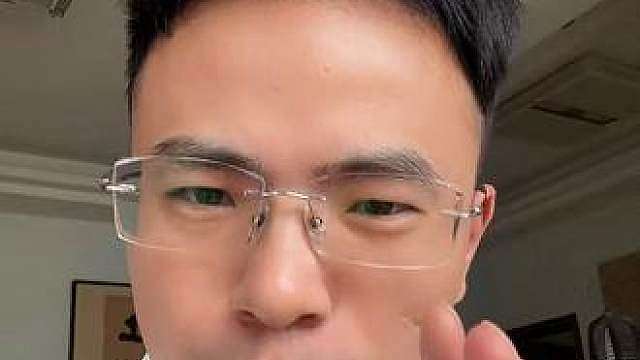 荷兰5:1瑞典——出来混总是要还的！首轮瑞典5-1狂虐突尼斯，踢得风生水起，谁也没料到第二轮直接迎来惨案。布罗、加克波纷纷梅开二度，最终比分比分定格5-1，荷兰复刻比分碾压瑞典，强势登顶小组第一。瑞典这漏勺一样的后防线，即便是进到淘汰赛，估计也走不远吧？