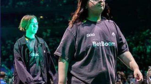 有人天生就是领袖！马西西钢铁直架拿下四杀！他要赢！