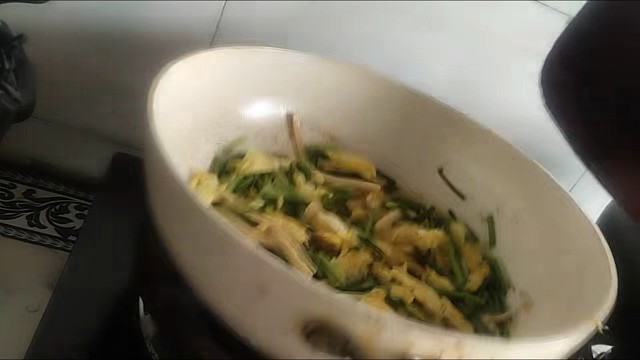 颠起来了