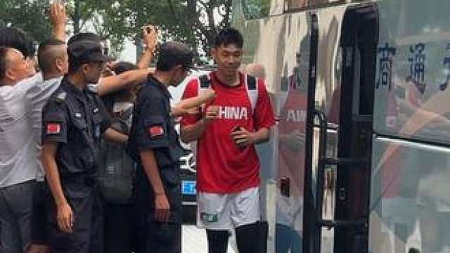 “中国男篮能否战胜澳大利亚男篮”