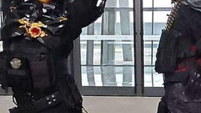 都给我感受这个红狼
