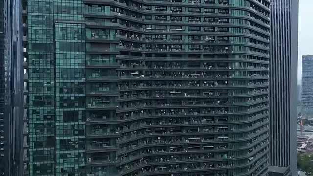 这是最大网红公寓活跃着2万多女主播,创下的GDP相当于一个镇