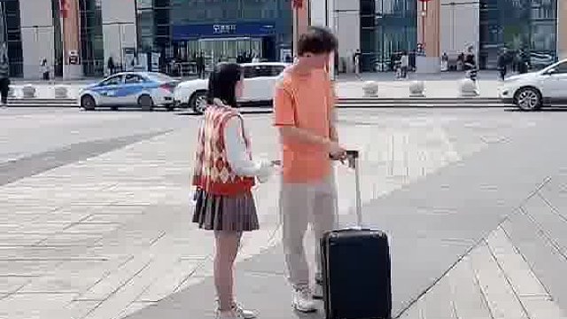 前夫来找我玩了五天