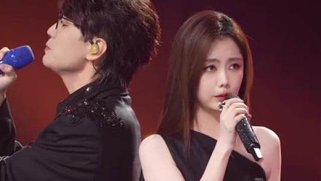 谭松韵王铮亮合作《小半》，细腻唱腔道尽曲中心事