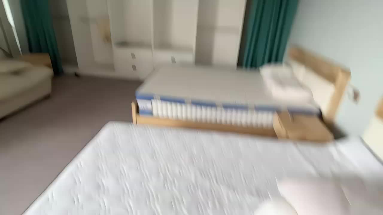 潘子房间发现大黄裤衩