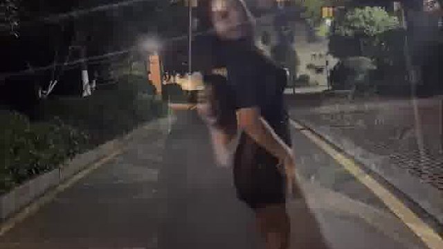 男孩子晚上一个人出门要注意安全