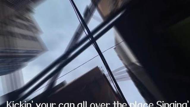 “世界杯经典主题曲来咯”