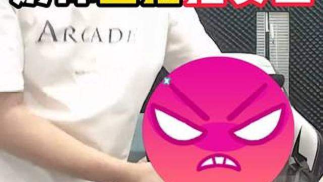 宗师快来看看你的神人队友奶棒吧！直播侮辱女生！