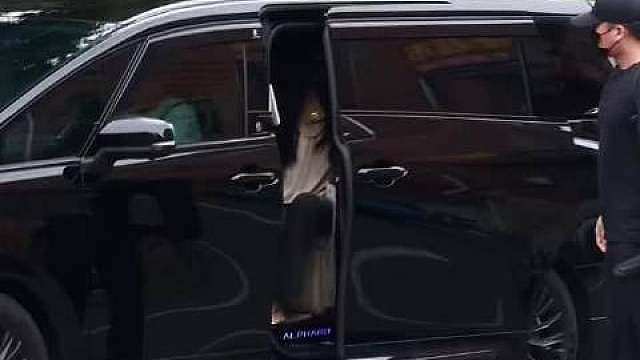 2026 6.22
女神降临 特别近的距离好想哭吧 ​​​