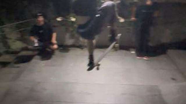 夜滑飞法法