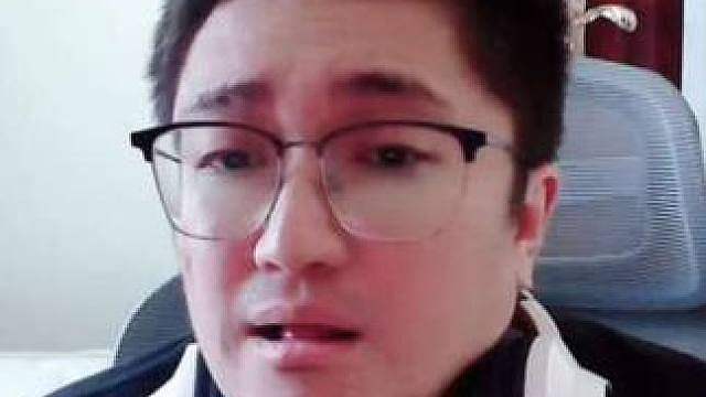 这个术士有点牛 恶魔宝宝还能吞噬其他恶魔宝宝强化自己