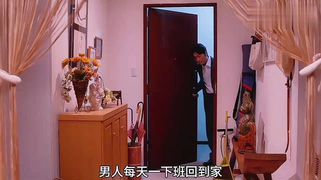 女人每天在家装死，为了就是逗丈夫开心