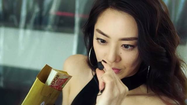 “妻子为了丈夫千万身家 不惜找日本妞勾引丈夫”