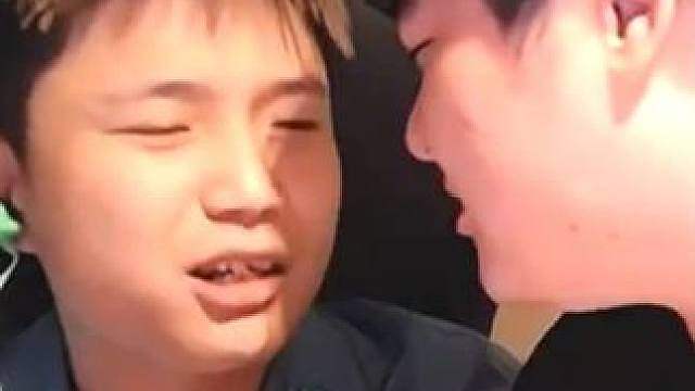 jee利用贴纸跟danking爆了 蛋神：当初给鬼哥早出贴纸了