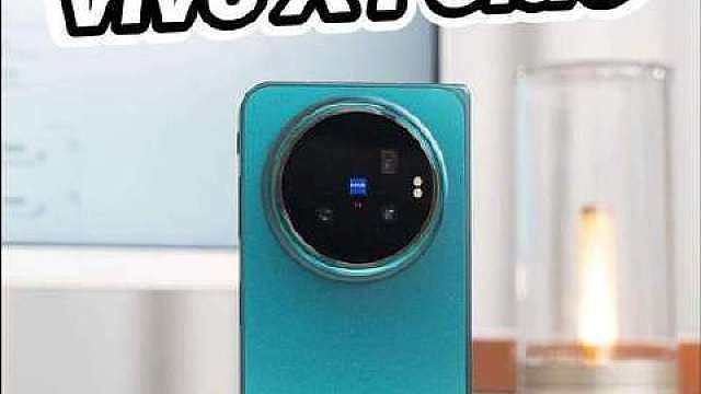 X Fold6多任务协同与AI赋能实录，给AI员工们安排了工位。 ​​​