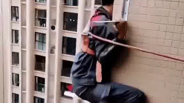 安装空调收取高空费，换作是你你会给这200块吗？