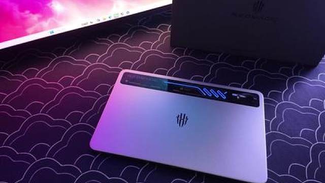 搭载RGB水冷灯效的平板你见过吗？