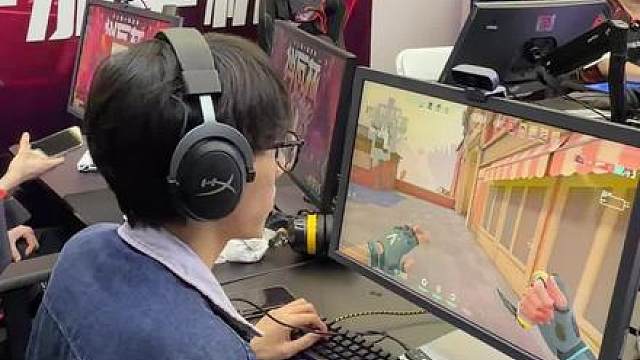 队友别点，我喊平哥来反炸了