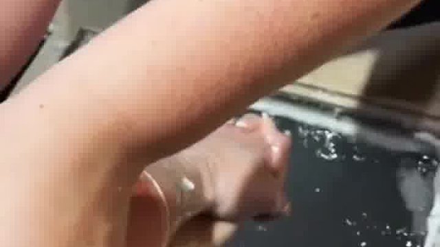 可是取下的时候总要有一个人先松手