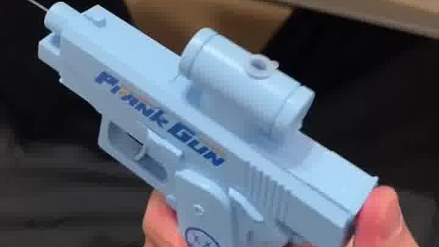 你猜为什么买这水枪？