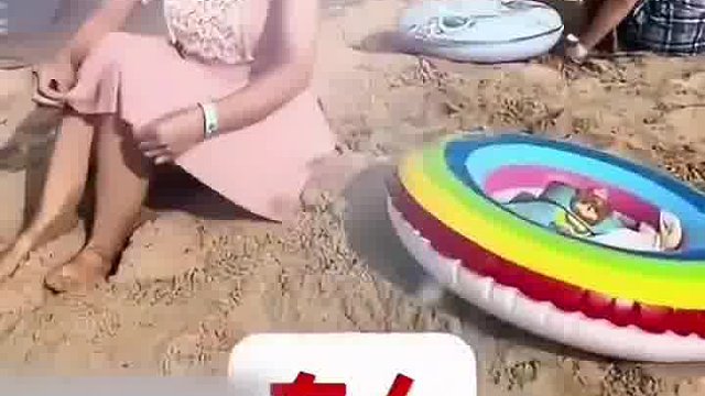 海滩惊魂