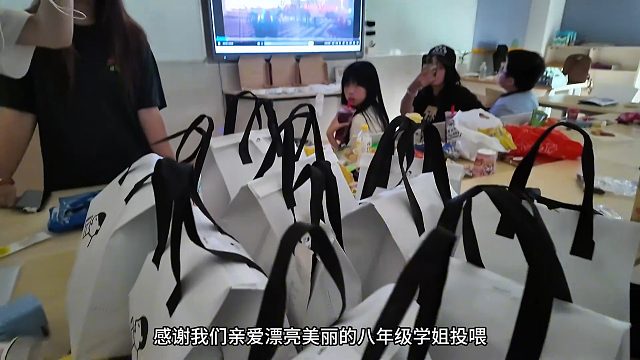 小學最後一天vlog 最好的留存方式莫過於影像留住當下.這些片段都會是她獨一無二的美好珍藏!!