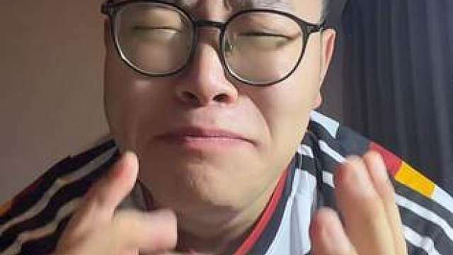 半场0:1，不是德国战车你的防守呢？半场这都能让巴拉圭进？