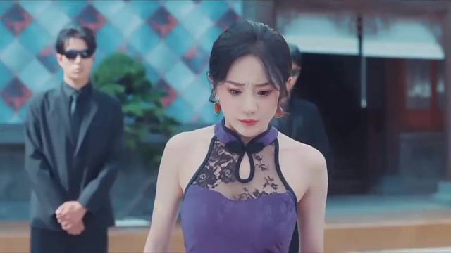 可惜啊！你的丝袜质量不好！