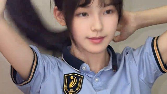 扎頭髮轉場.扎不好頭髮那就不扎了!!