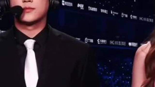 KPL解说李九结婚。