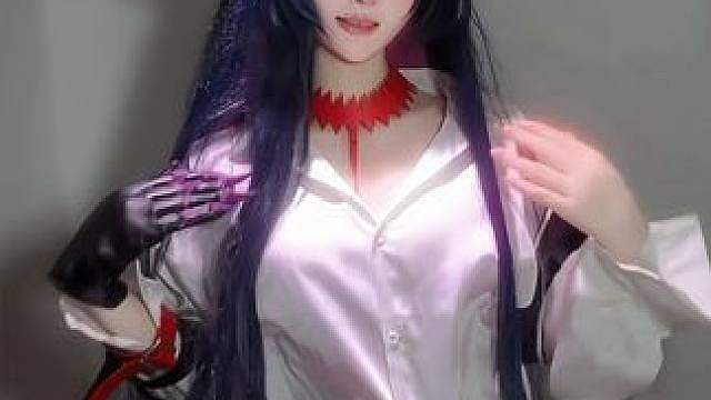 一股强劲的音乐传来……