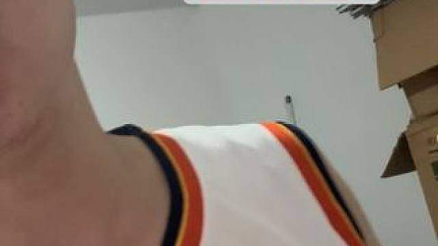 兄弟们，明天周年庆，我会努力加班的