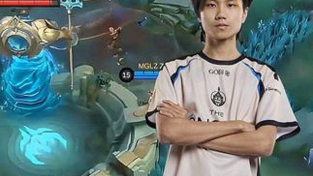 Zxaura丝血逃生 
秒C位抢领主一气呵成