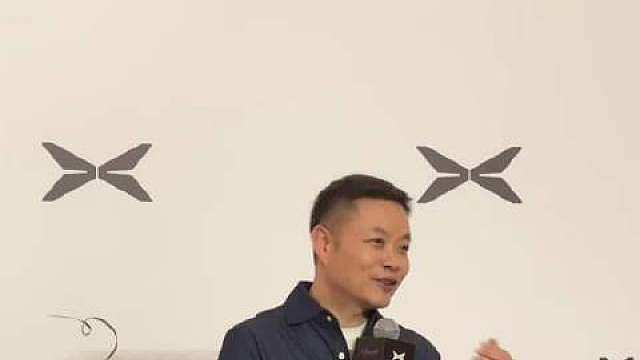 小鹏Mona L03发布会会后媒体采访，何小鹏回应小鹏的设计要不要模块化、平台化：“设计的模块化的极