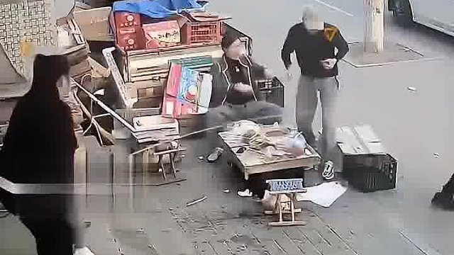 哪里来的水管呀，这么厉害