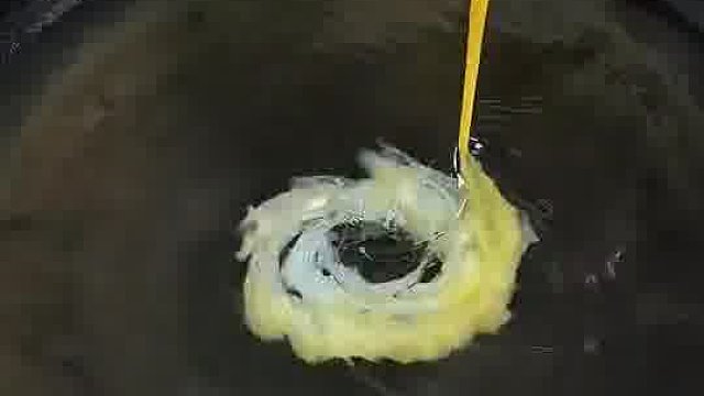 教你一颗鸡蛋打满一锅汤