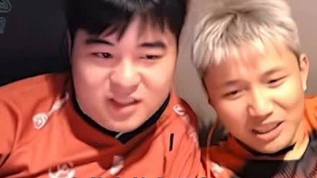 怎么只看到了一个人（挠头）
