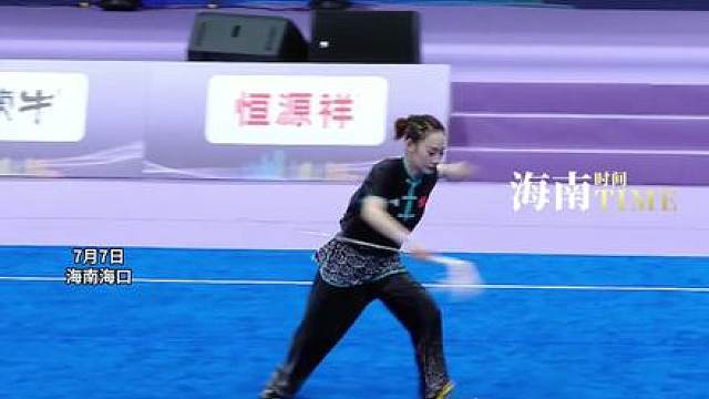 中国选手王雅雯 获得第四届武术套路世界杯女子剑术冠军