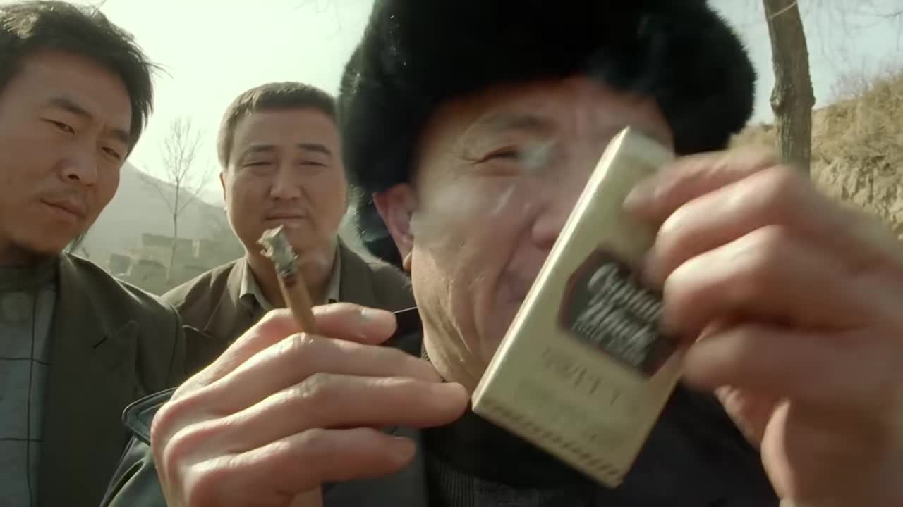 10.战斗英雄护林，被全村霸凌逼到开枪！