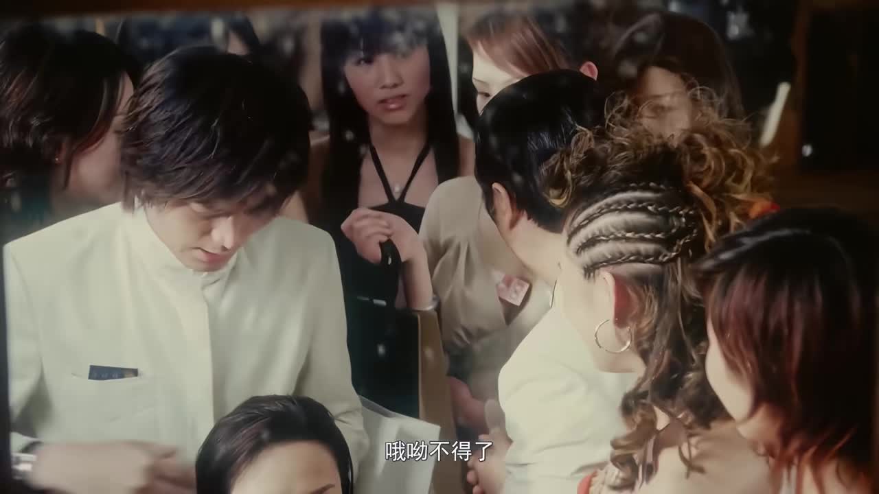 15.被丈夫冷落，她靠做头发排解情绪
