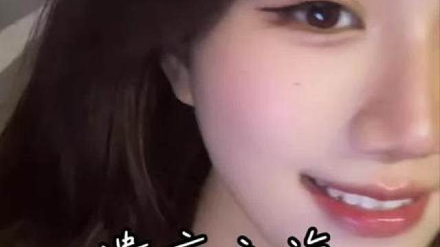 想送你好多好多片大海但我想说的是，我想和你一起看海