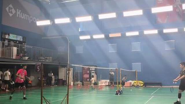 今天球友群来了两个自称一级的家伙，中羽一级我不随便…