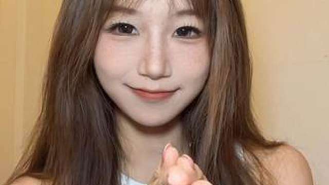 端游我的美甲已经准备好了 
带着我新做的短甲本甲来了