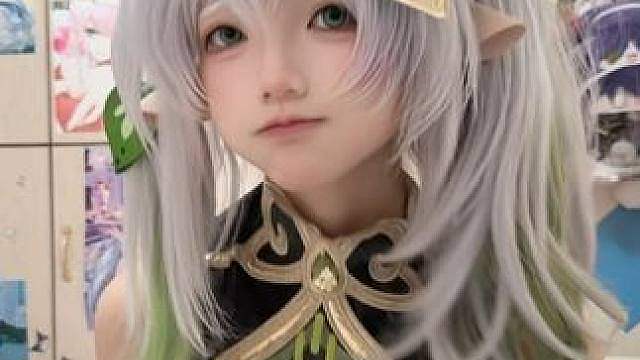 喜欢你才装可爱呀 你以为卖萌很轻松嘛