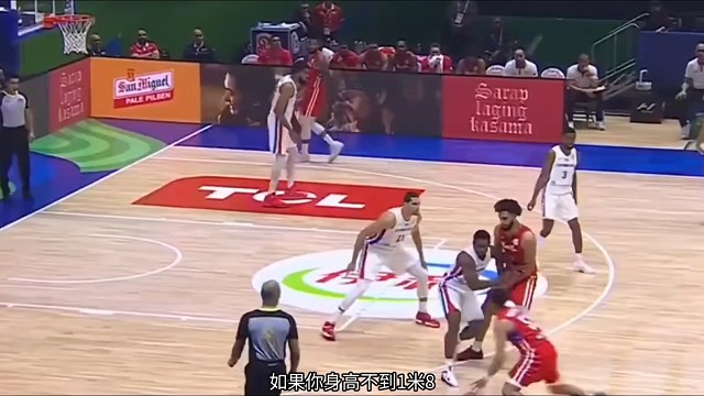 沃特斯1v3戏耍3人 #篮球