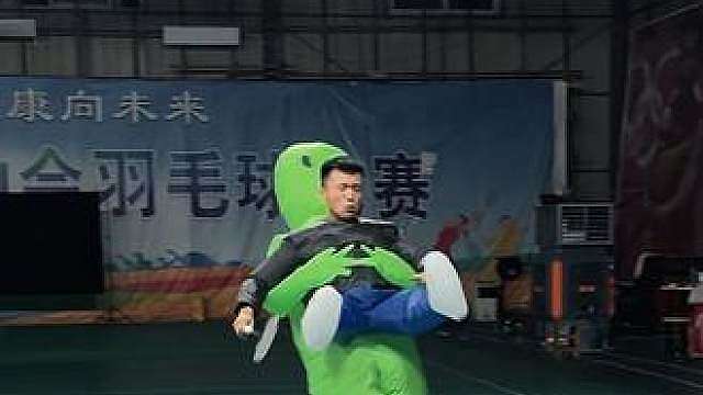 外星人对羽毛球步伐要求如此严格！