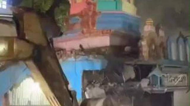印度一寺庙拆除时出意外 圆顶部分倒塌致一工人身亡